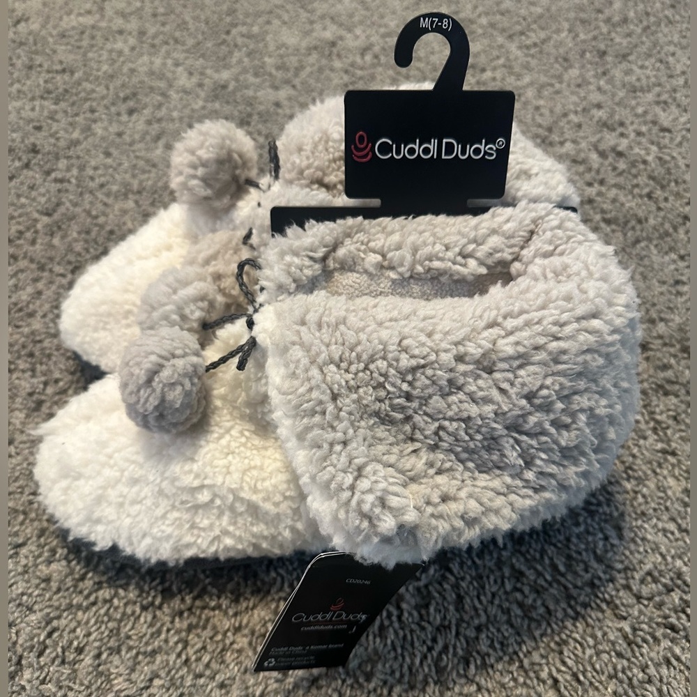 Cuddl Duds Slippers - Women’s Size M (7/8) - Cream and Gray - Cozy Slippers